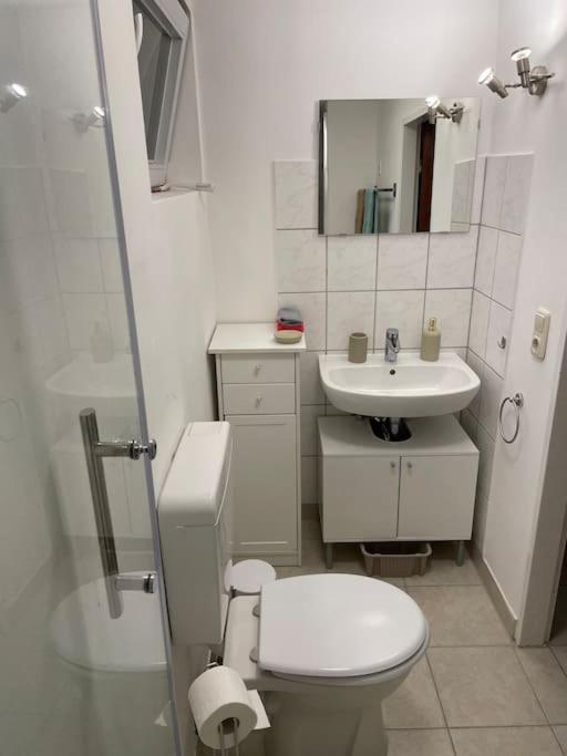 Comfortable Apartment In Commercial Centre Unterhaching Eksteriør bilde